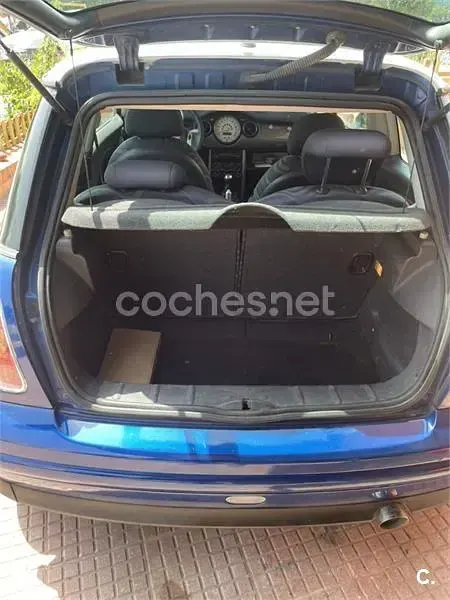 Usado Mini ONE 90 CV (66 kW) 2003 Azul Utilitario