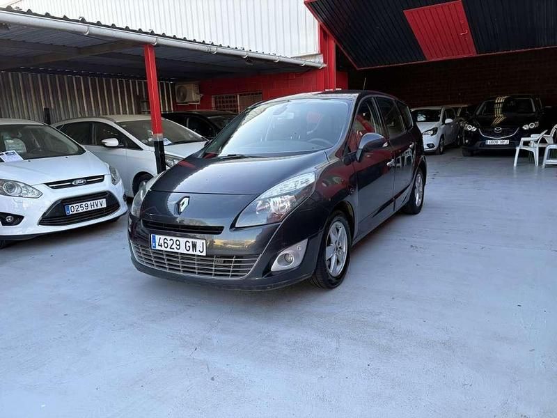 Usado Renault Grand Scénic III 106 CV (77 kW) 2010 Gris Monovolumen