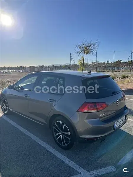 Usado VW Golf VII Sportline 150 CV (110 kW) 2016 Gris / plata Berlina