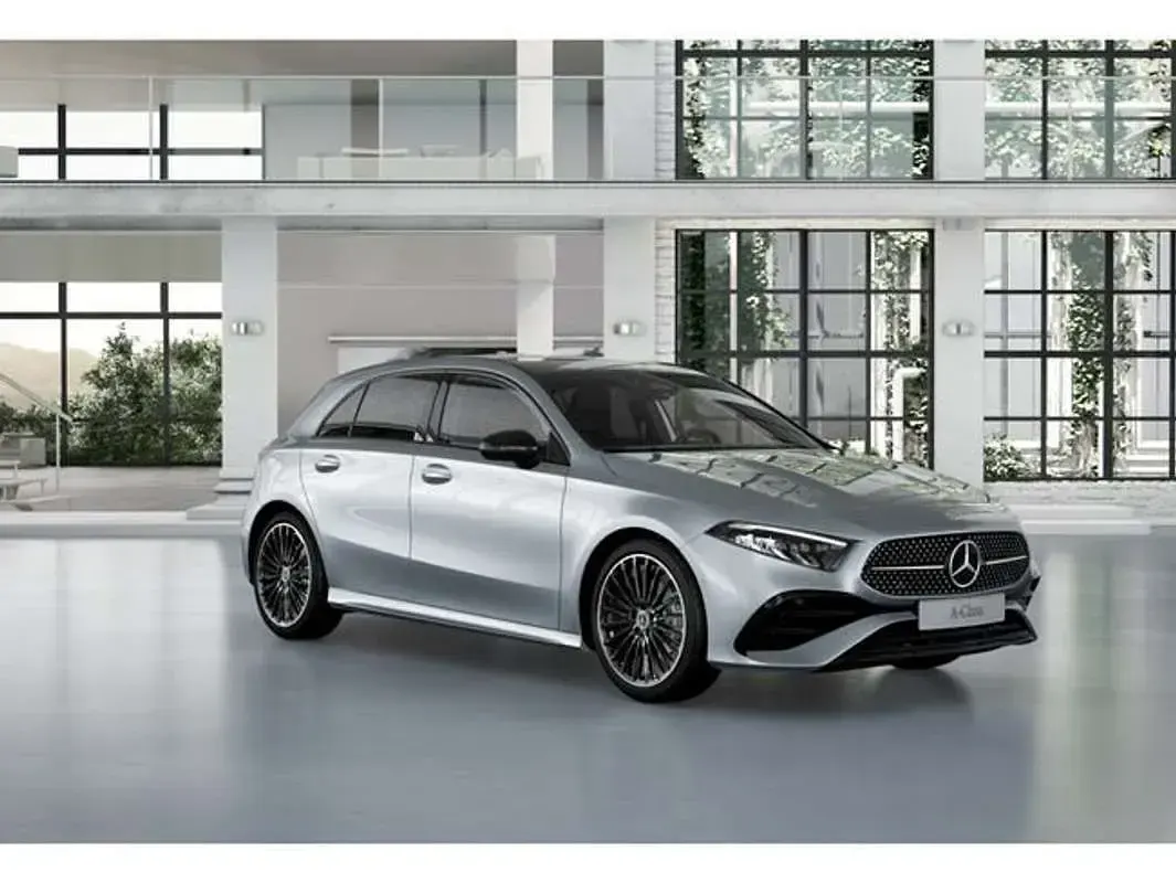 Usado Mercedes A200 AMG line 163 CV (119 kW) 2025 Plateado Berlina