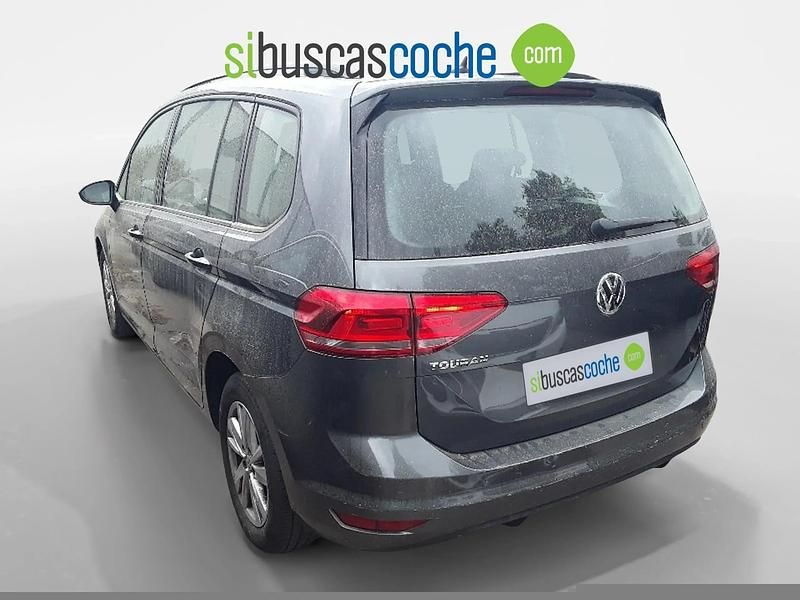 Usado VW Touran Business 115 CV (84 kW) 2020 Negro Monovolumen