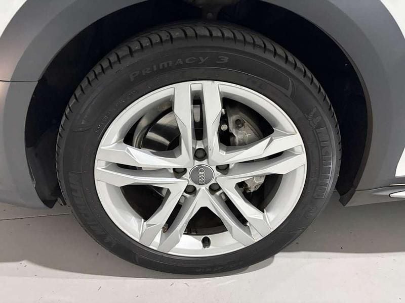 Usado Audi A4 Allroad 218 CV (160 kW) 2017 Blanco Familiar