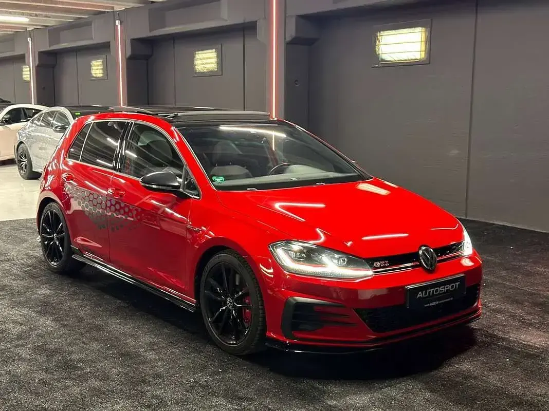 Usado VW Golf VII GTI 290 CV (213 kW) 2019 Rojo Utilitario