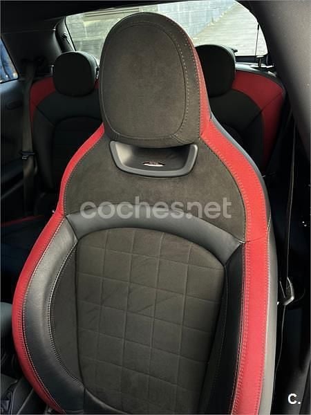 Usado Mini John Cooper Works 231 CV (169 kW) 2019 Negro Utilitario