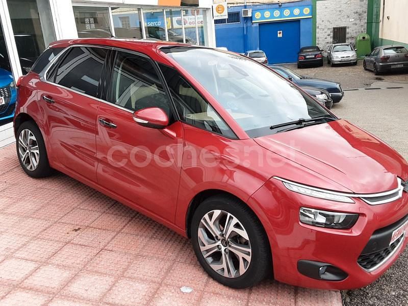 Usado Citroën C4 Picasso Feel 120 CV (88 kW) 2016 Rojo Monovolumen
