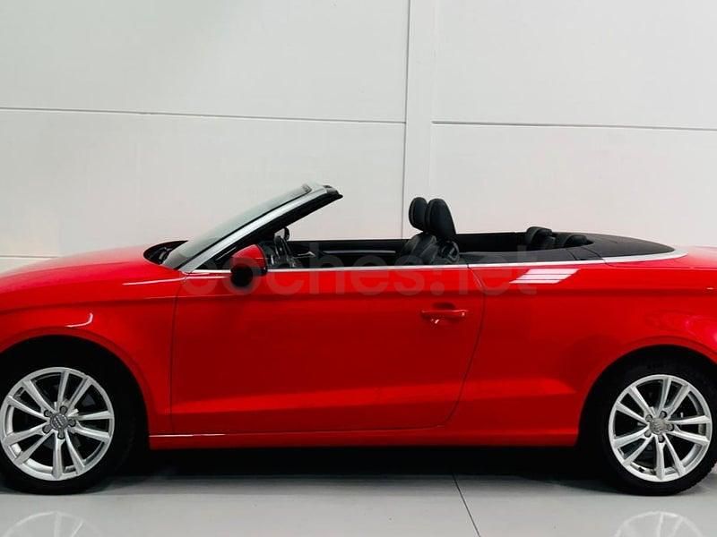Usado Audi A3 Cabriolet Ambiente 140 CV (102 kW) 2015 Rojo Descapotable
