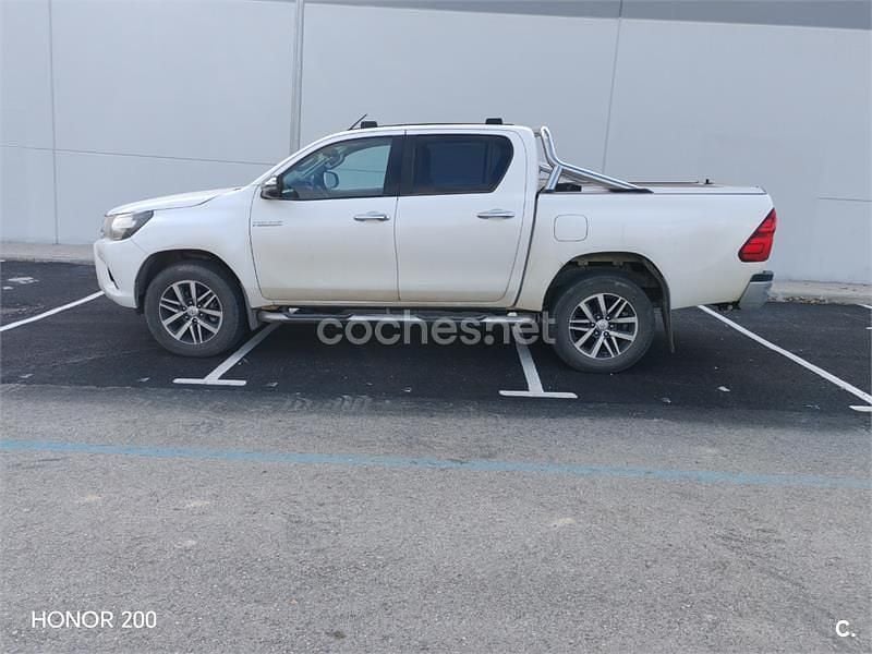 Usado Toyota HiLux 150 CV (110 kW) 2018 Blanco Pickup/Camioneta