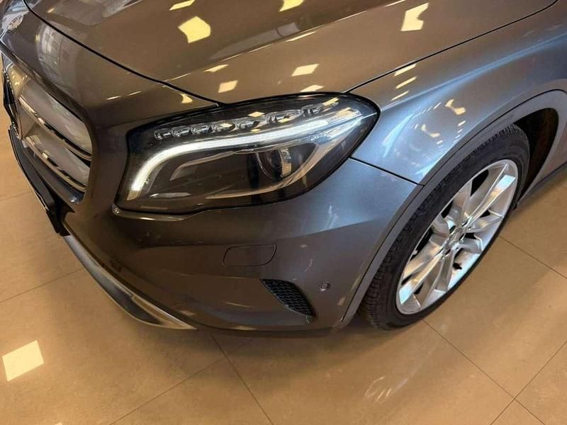 Begagnad Mercedes GLA200 Urban 136 HK (100 kW) 2016 Silver SUV
