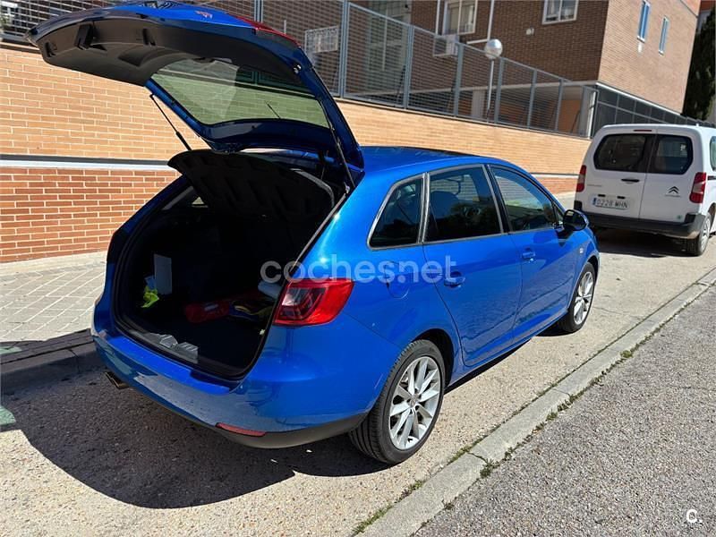 Usado Seat Ibiza ST FR 140 CV (102 kW) 2012 Azul Familiar