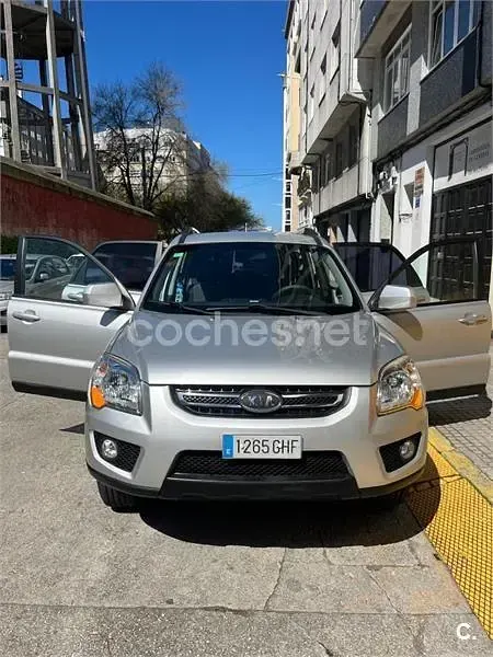 Usado Kia Sportage LX 142 CV (104 kW) 2008 Gris / plata SUV