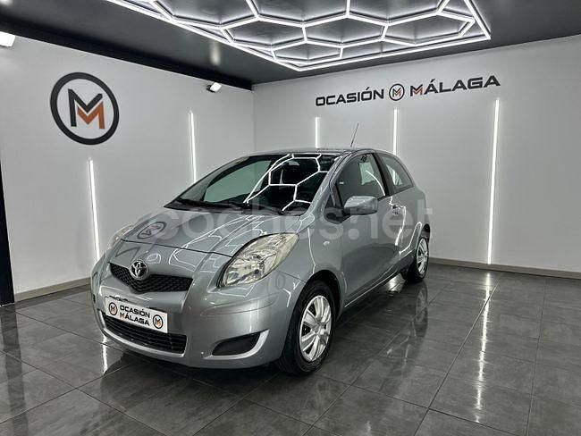 Usado Toyota Yaris Active 69 CV (50 kW) 2009 Gris / plata Berlina