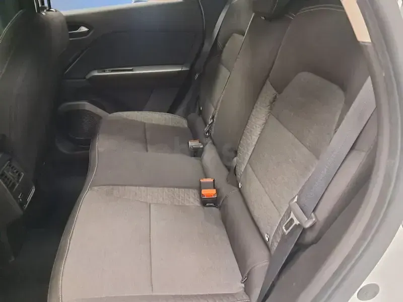 Usado Renault Captur Equilibre 90 CV (66 kW) 2023 Blanco SUV