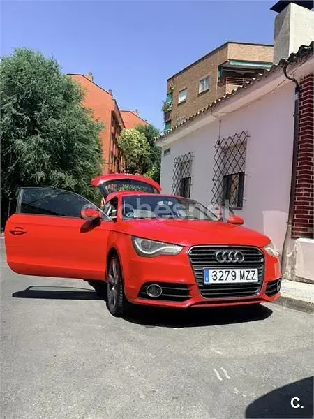 Usado Audi A1 Ambition 122 CV (89 kW) 2010 Rojo Utilitario