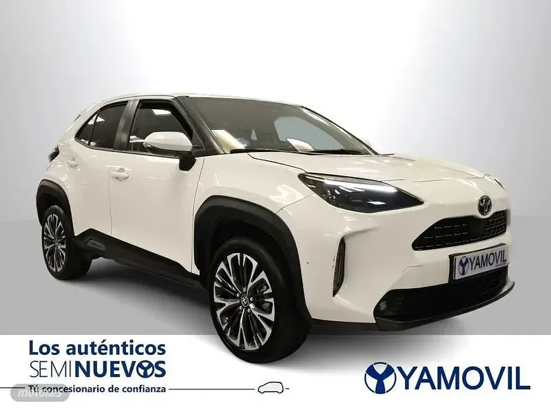 Usado Toyota Yaris Cross Style 116 CV (85 kW) 2022 Blanco SUV
