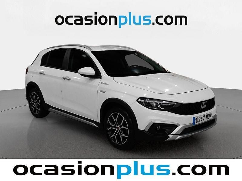 Usado Fiat Tipo Cross 131 CV (96 kW) 2023 Verde Utilitario