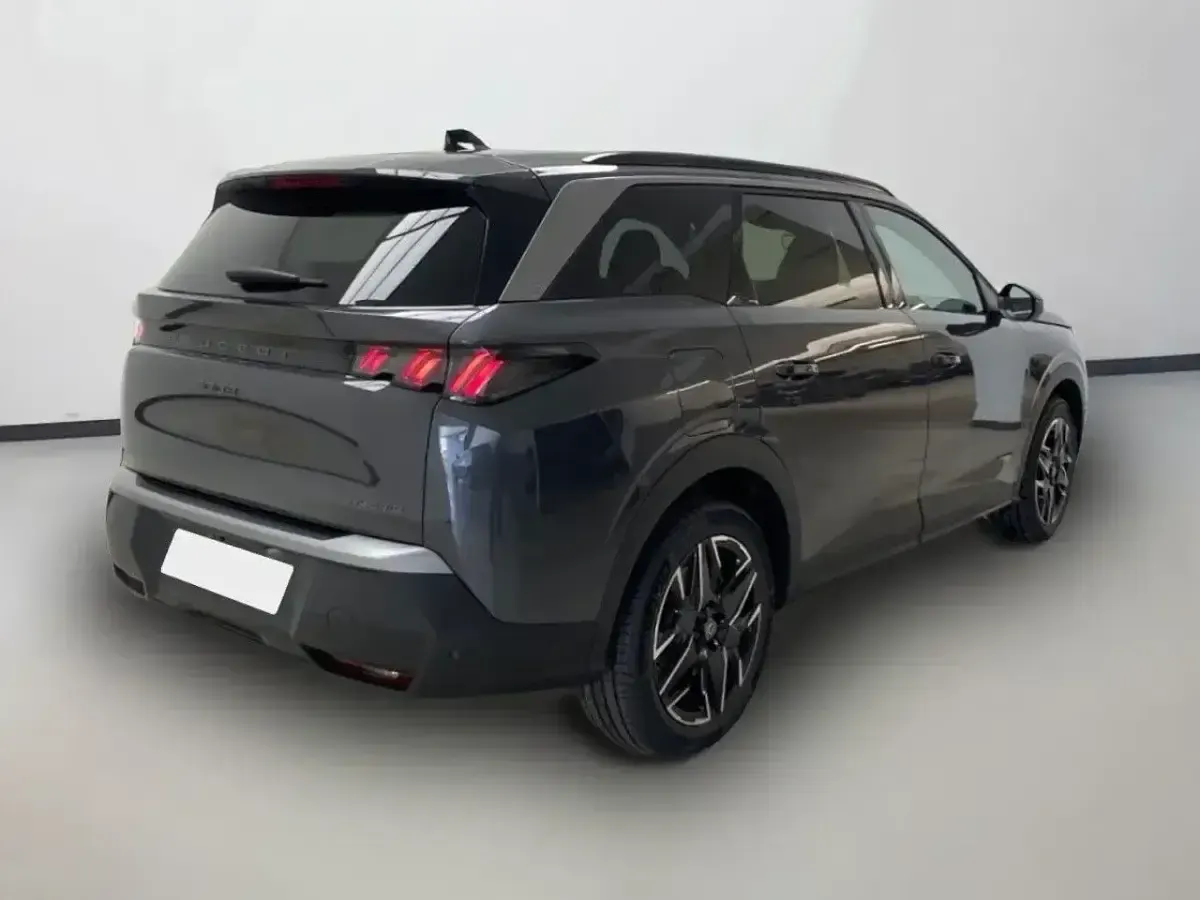 Nuevo Peugeot 5008 Allure 145 CV (106 kW) 2025 Gris Monovolumen