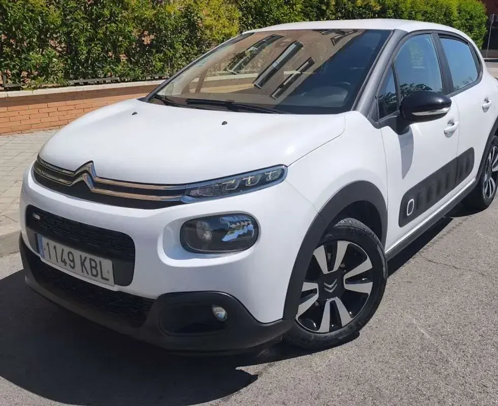 Usado Citroën C3 Feel 110 CV (80 kW) 2017 Blanco Utilitario