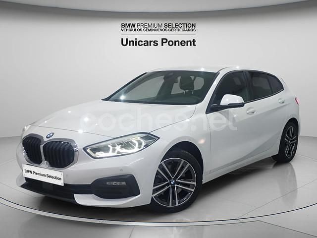 Usado BMW 118 Comfort Edition 150 CV (110 kW) 2022 Blanco Utilitario