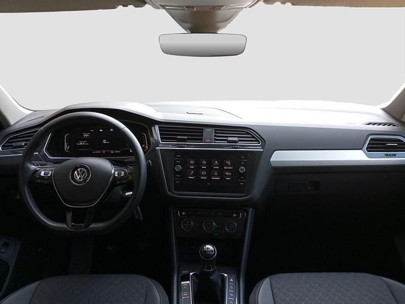 Usado VW Tiguan Advance 150 CV (110 kW) 2020 Negro SUV