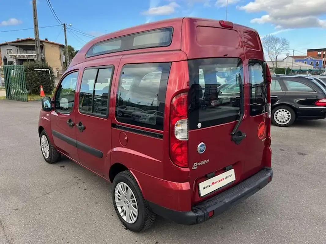 Usado Fiat Doblò Dynamic 84 CV (61 kW) 2006 Burdeos Monovolumen