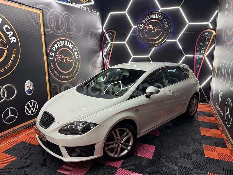 Blanco Usado 2011 Seat Leon FR Berlina | 9990 € (Precio justo) - Imagen 1/4
