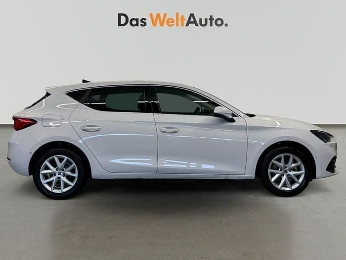 Usado Seat Leon Style 116 HP (85 kW) 2025 Branco