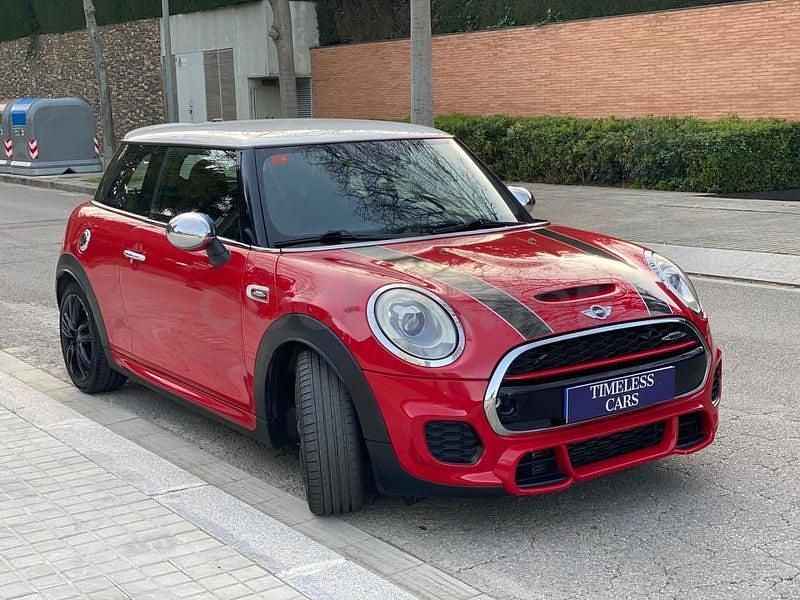 Usado Mini John Cooper Works 231 CV (169 kW) 2017 Rojo Utilitario
