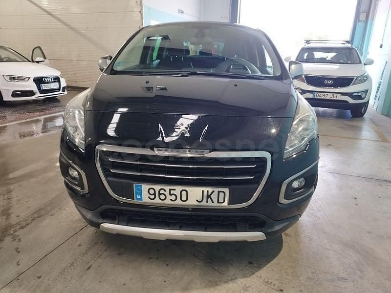 Usado Peugeot 3008 Allure 150 CV (110 kW) 2015 Negro Berlina