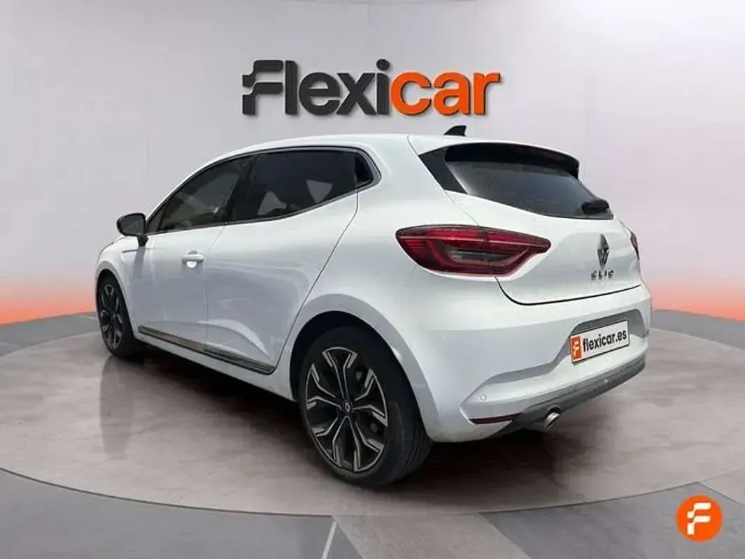 Usado Renault Clio Techno 140 CV (102 kW) 2023 Blanco Utilitario