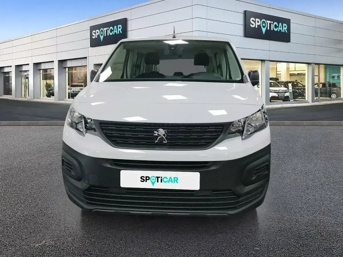 Usado Peugeot e-Rifter Active 100 kW (136 CV) 2023 Blanco Monovolumen