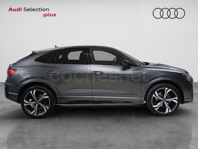 Usado Audi Q3 Sportback Ambiente 150 CV (110 kW) 2025 Gris / plata SUV