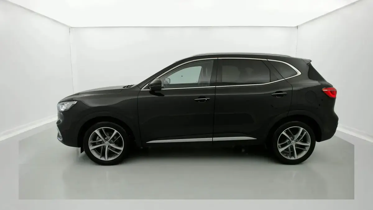 Usado MG HS Luxury 162 CV (119 kW) 2023 Negro guijarro SUV
