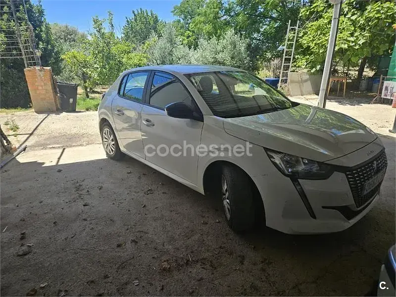 Usado Peugeot 208 Style 75 CV (55 kW) 2022 Blanco Utilitario