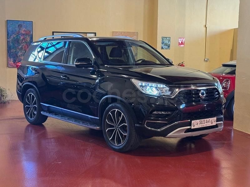 Usado Ssangyong (KGM) Rexton Limited 181 CV (133 kW) 2019 Negro SUV