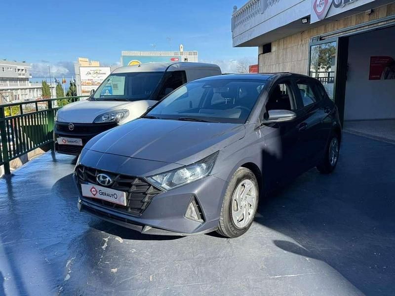 Gris Usado 2022 Hyundai i20 Utilitario | 11.950 € (Precio justo) - Imagen 1/4