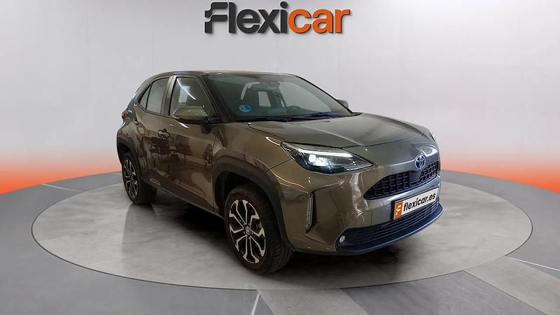 Usado Toyota Yaris Hybrid Active 116 CV (85 kW) 2024 Gris