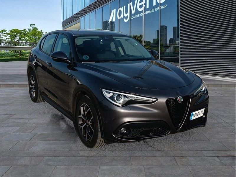 Usado Alfa Romeo Stelvio Sprint 190 CV (139 kW) 2021 Otro SUV