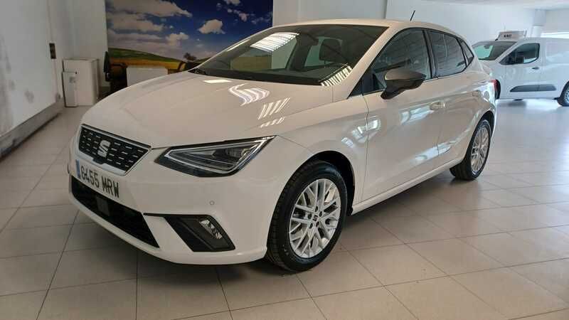 Blanco Usado 2024 Seat Ibiza Berlina | 19.500 € (Un poco caro) - Imagen 1/4