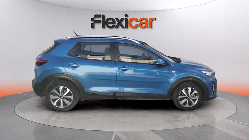 Usado Kia Stonic 84 HP (61 kW) 2023 Azul SUV
