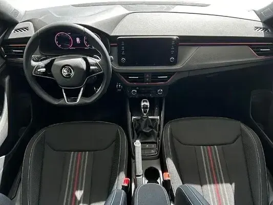 Nuevo Skoda Kamiq Monte Carlo 116 CV (85 kW) 2025 Blanco SUV