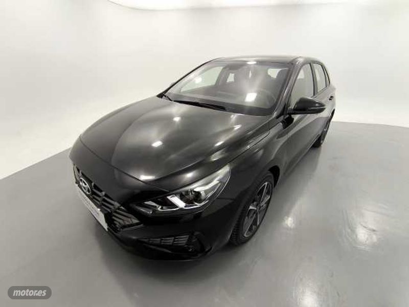 Abyss black Usado 2024 Hyundai i30 | 17.900 € (Buen precio) - Imagen 1/4