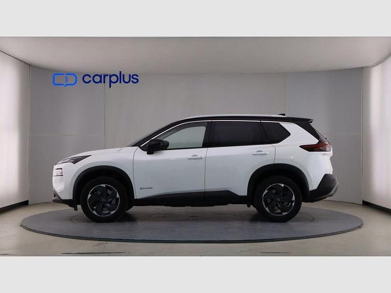 Usado Nissan X-Trail N-Connecta 213 CV (156 kW) 2025 Kori white+ techo black SUV