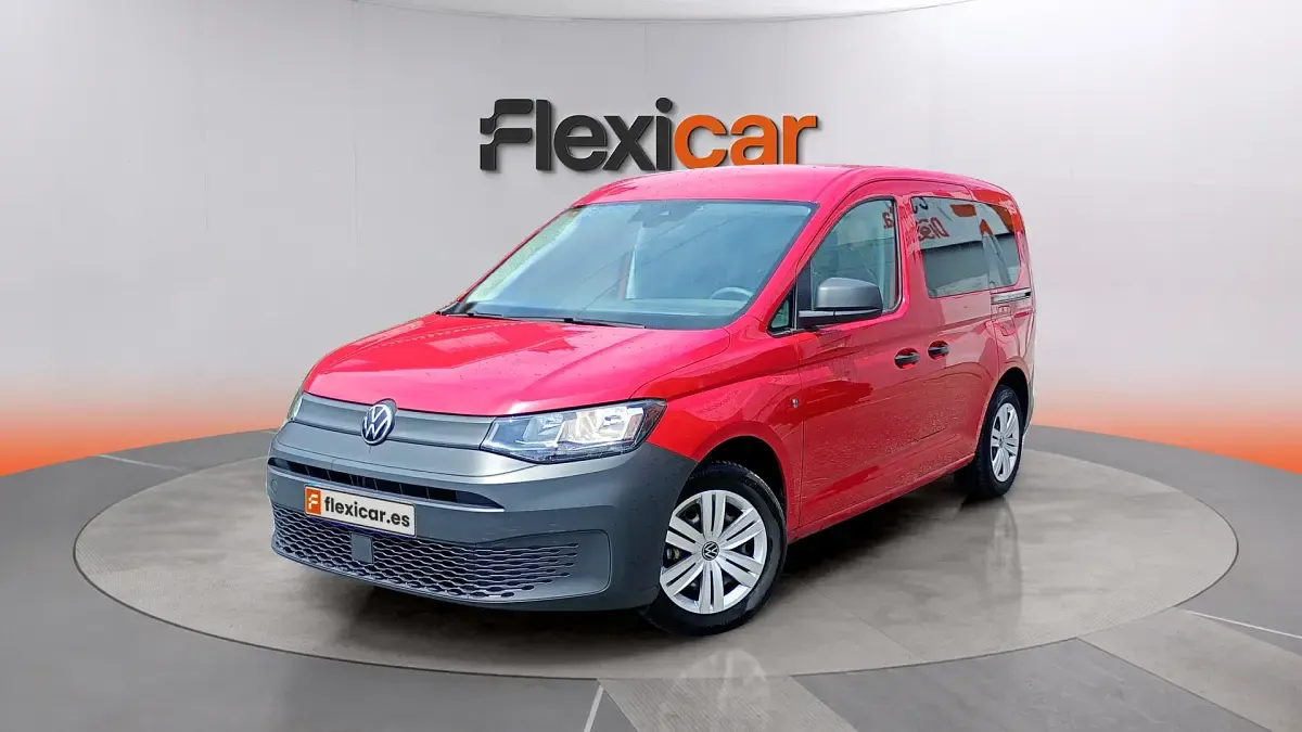 Usado VW Caddy 102 CV (75 kW) 2021 Rojo Monovolumen