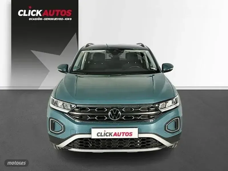 Usado VW T-Roc Life 110 CV (80 kW) 2023 Azul SUV