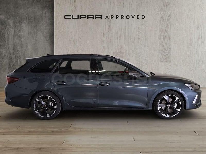 Usado Cupra Leon 204 CV (150 kW) 2025 Gris / plata Berlina