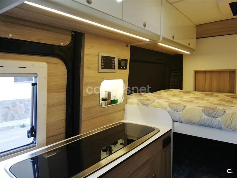 Usado Citroën Jumper 120 CV (88 kW) 2010 Negro Monovolumen