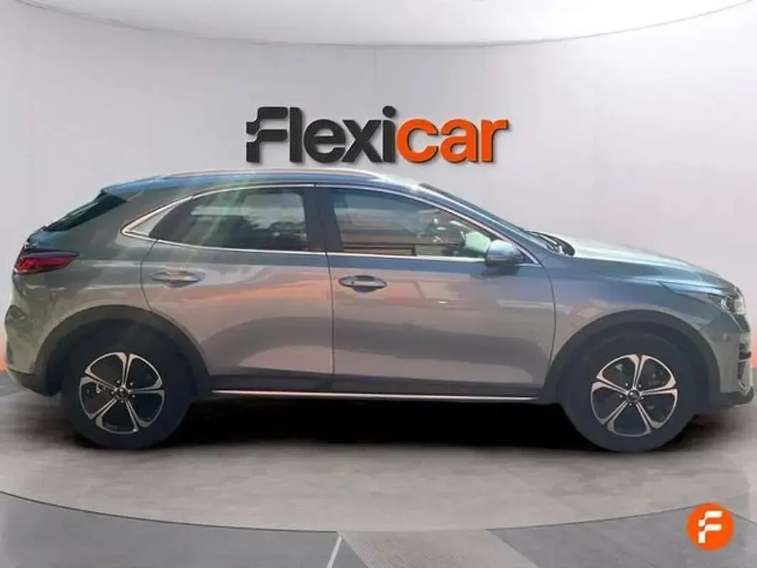 Usado Kia XCeed 141 CV (103 kW) 2021 Gris SUV