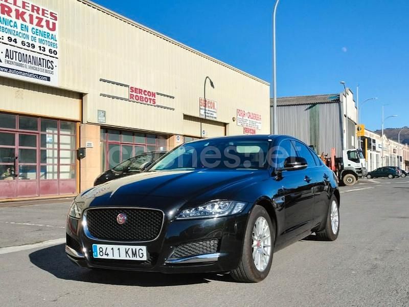 Negro Usado 2018 Jaguar XF Prestige Berlina | 22.900 € (Precio justo) - Imagen 1/4