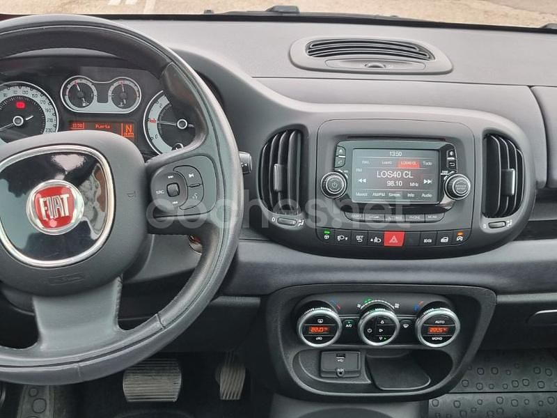 Usado Fiat 500L Lounge 85 CV (62 kW) 2015 Rojo Monovolumen