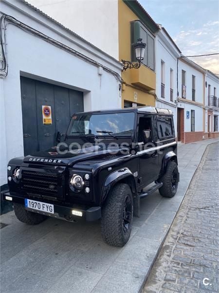 Negro Usado 2009 Land Rover Defender SE SUV | 59.900 € - Imagen 1/4